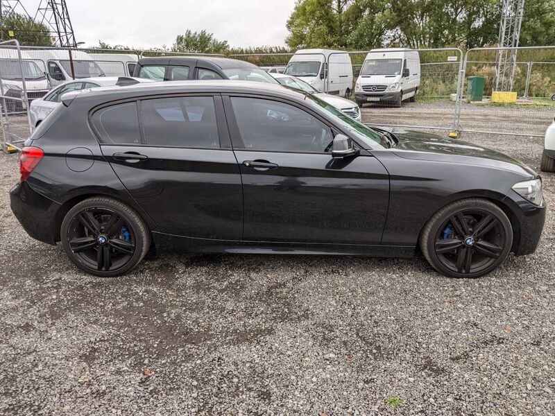 BMW 1 SERIES