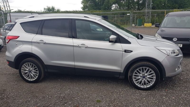 FORD KUGA