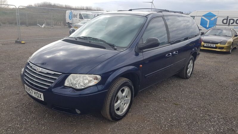 CHRYSLER VOYAGER