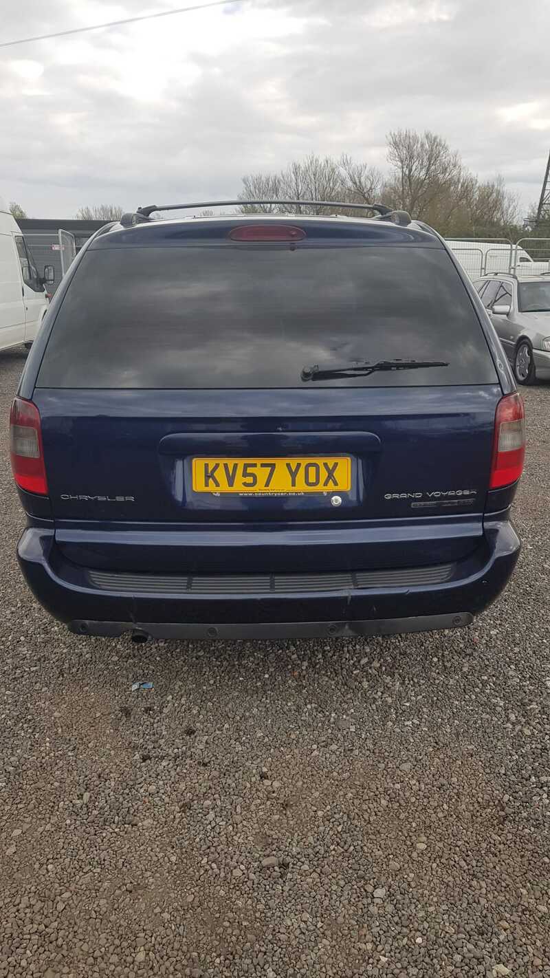 CHRYSLER VOYAGER