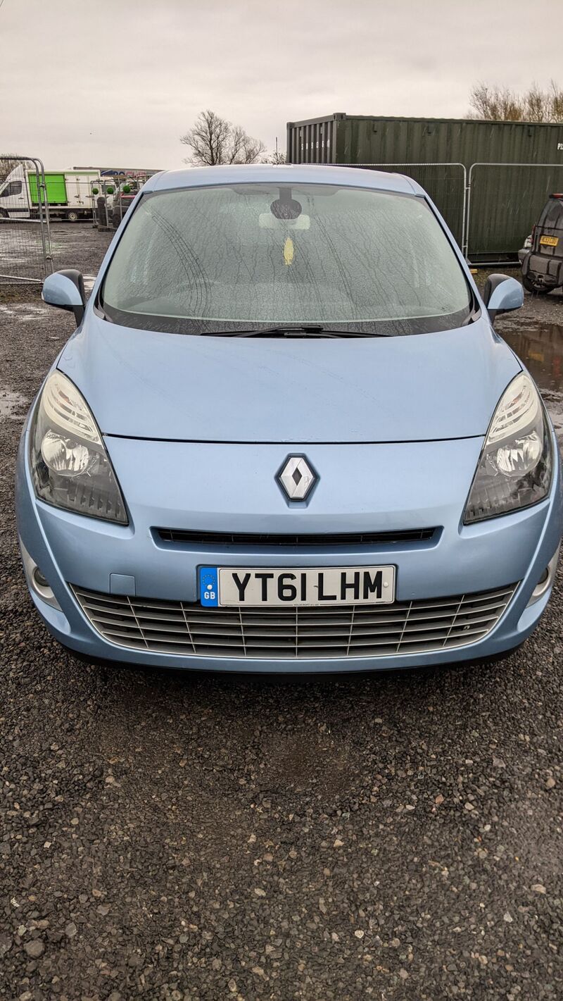 RENAULT SCENIC