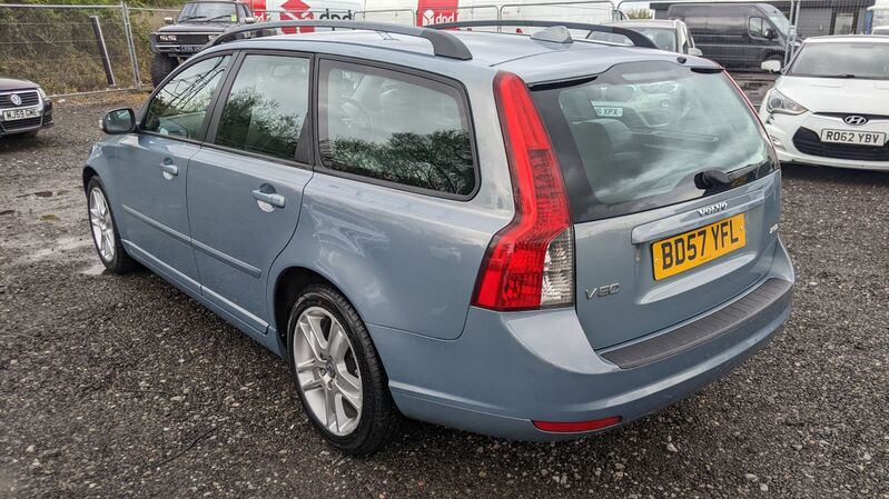 VOLVO V50