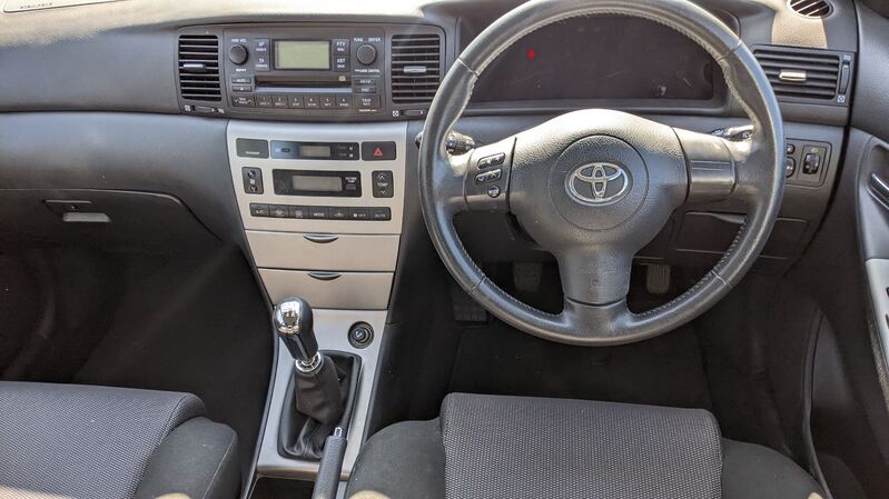 TOYOTA COROLLA